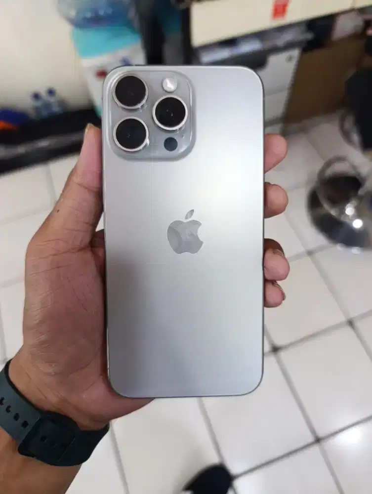 IPHONE 15 PROMAX SECOND LIKE NEW