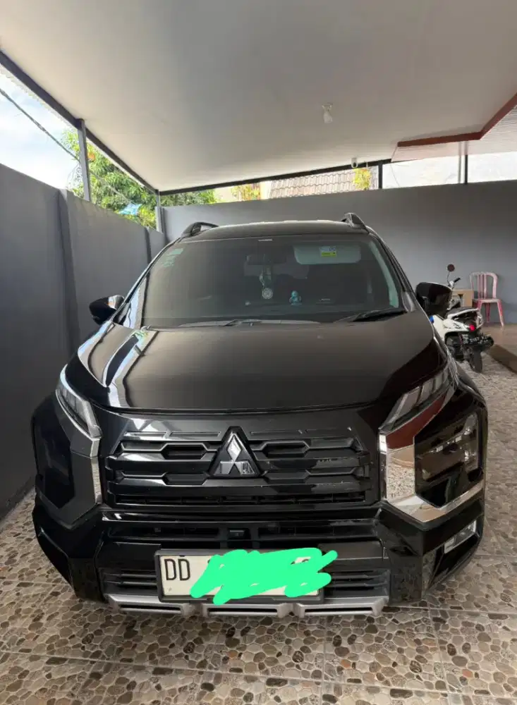 Jual santai Mitsubishi Xpander Cross