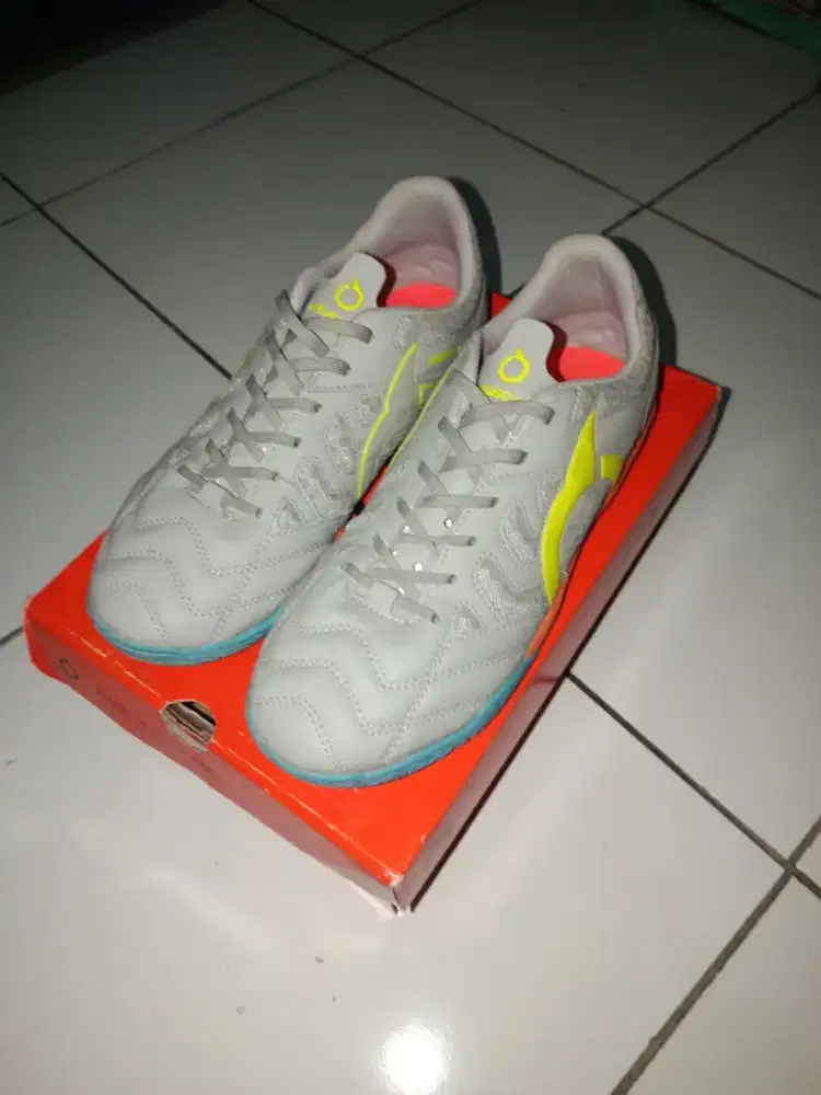 Sepatu Futsal Ortuseight Jogosala Rampage v2