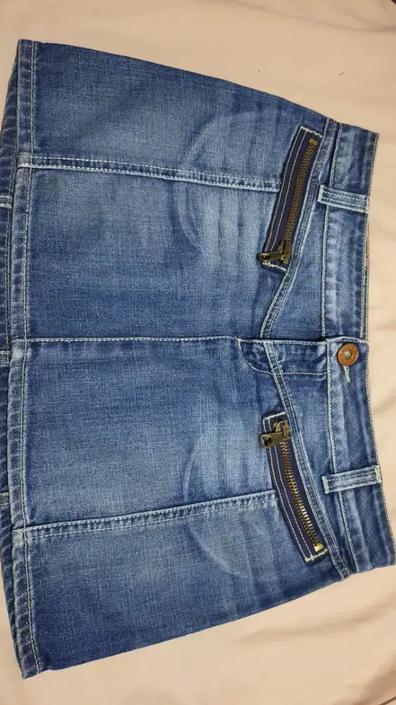Rok pendek guess ori