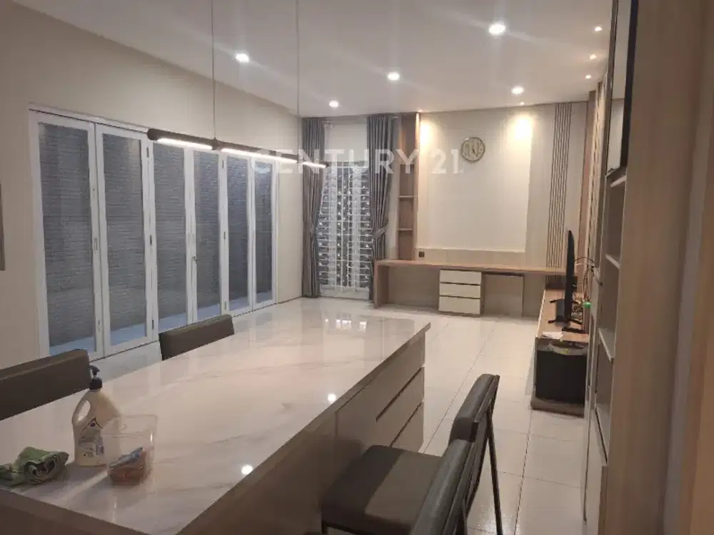 Rumah Mewah 2 Lt Furnished Muara ,Bandung
