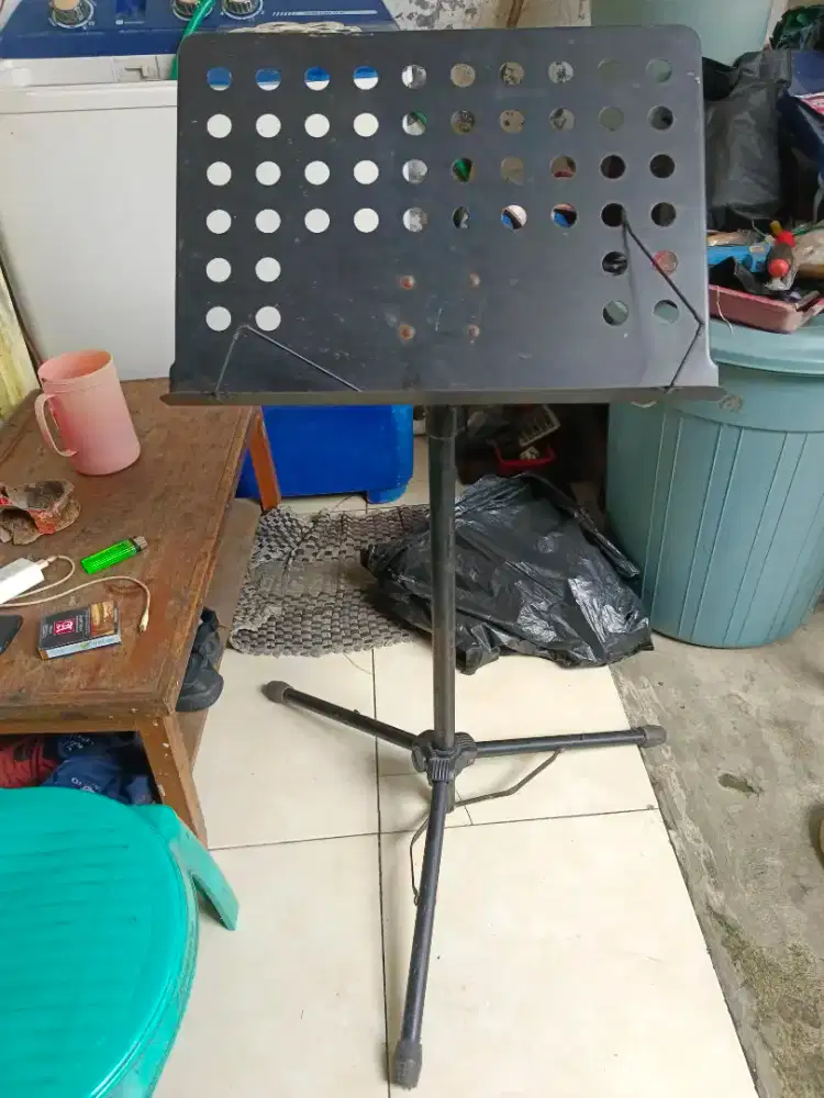 Equalizer dan Stand Book
