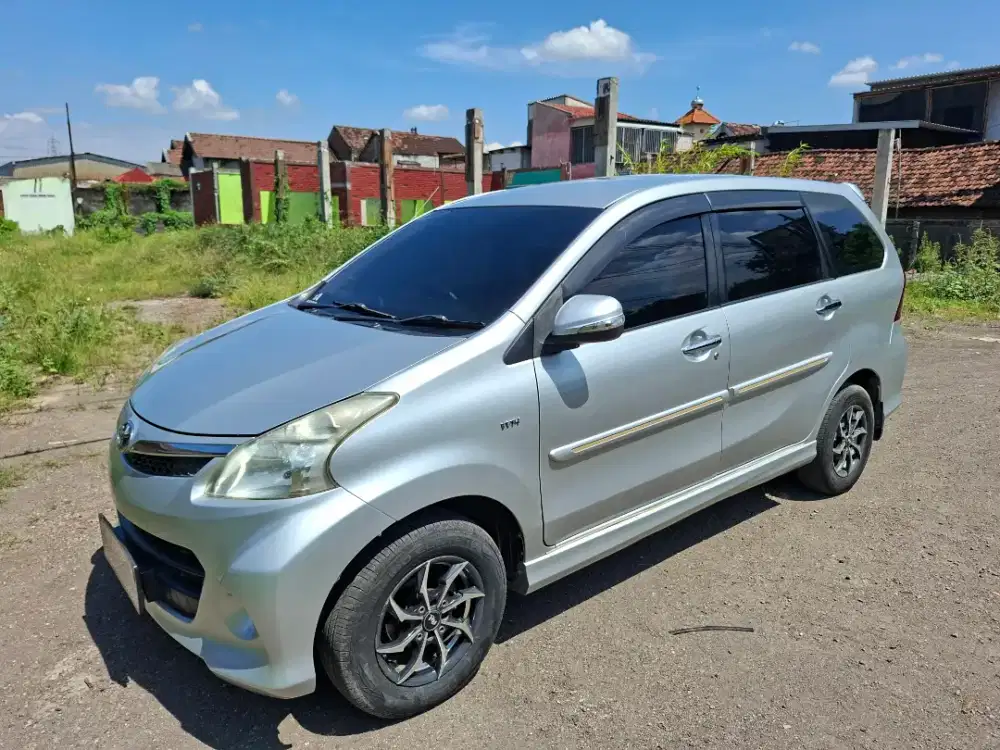 DIJUAL AVANZA VELOZ TYPE TERTINGGI 2012 MATIC