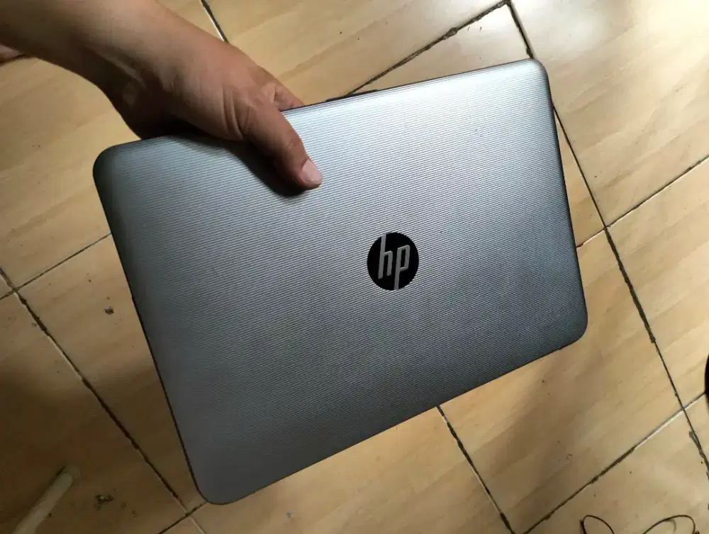 Laptop murah HP 14 - an015au AMD A4 7210