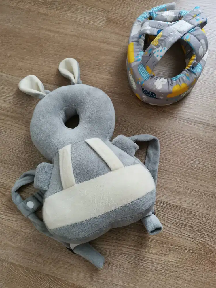 Bantal pelindung kepala bayi