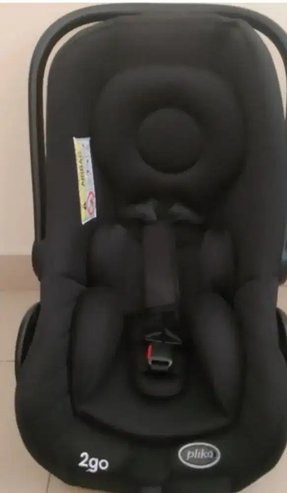 Carseat pliko + canopy good condition