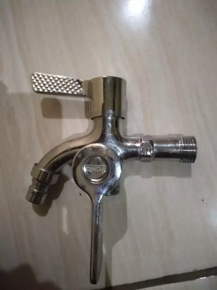 Keran shower 2 cabang onda