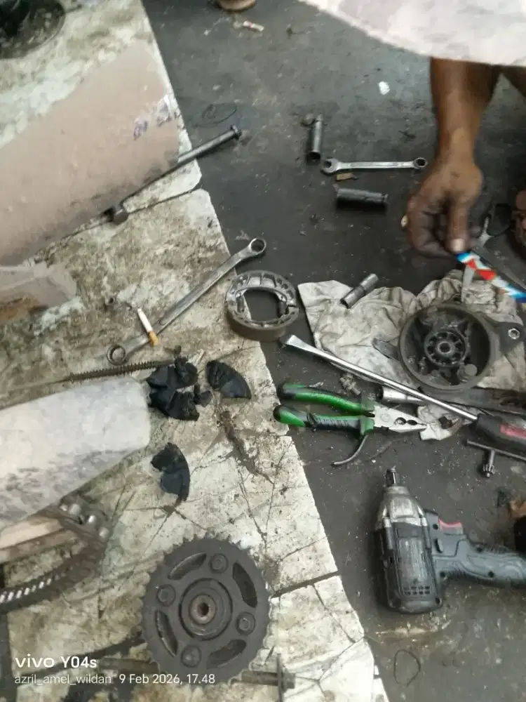 butuh mekanik motor