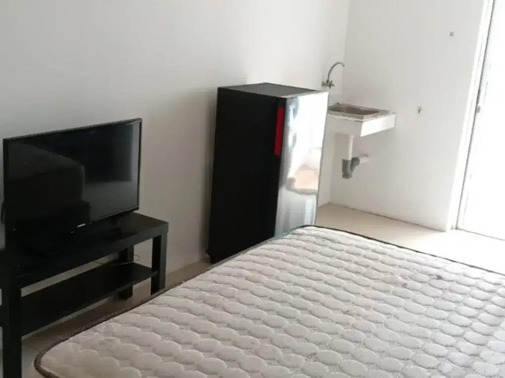 Lt rendah studio apartemen bassura city ,jakarta ,jatinegara