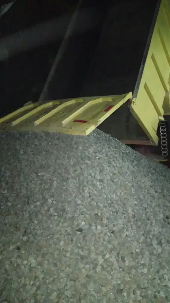 Pasir urug batu kali sirdam limestone abu batu pasir bangka makadam
