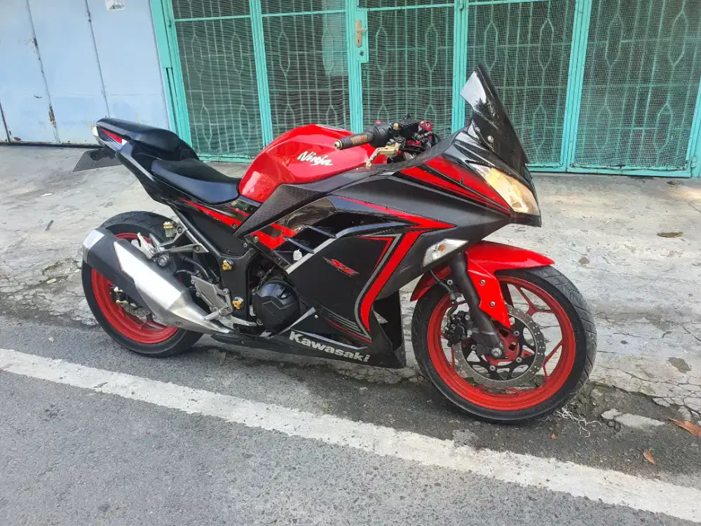 Ninja 250 fi spesial edition