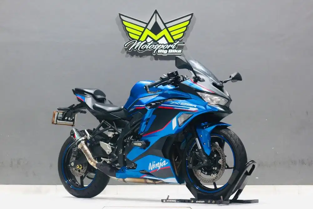 Kawasaki zx25r ABS like new benelli bn600 vulcan 650 er6n