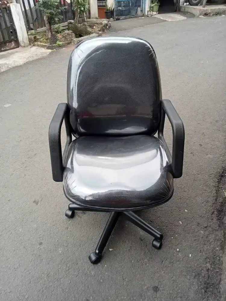 Kursi kantor termurah