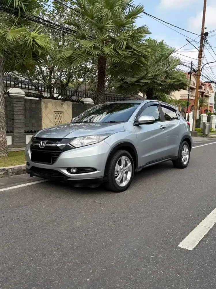 Honda Hrv E Cvt Matic Abu Abu 2016