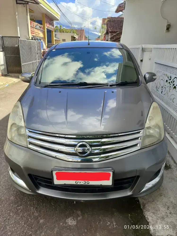 Nissan Grand Livina Highway Star (HWS) type tertinggi 1500cc 2012