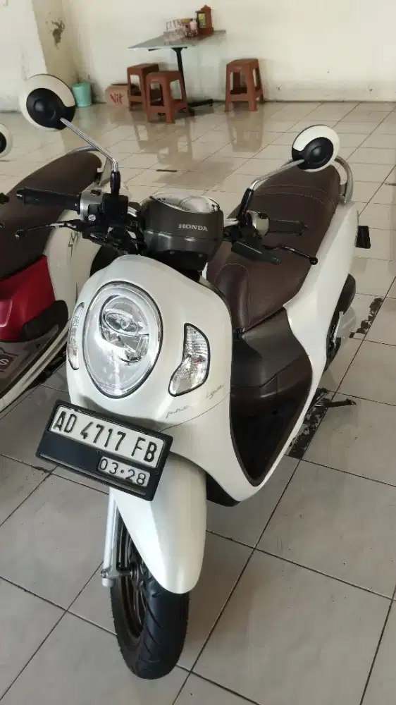 SCOOPY PRESTIGE TAHUN 2023