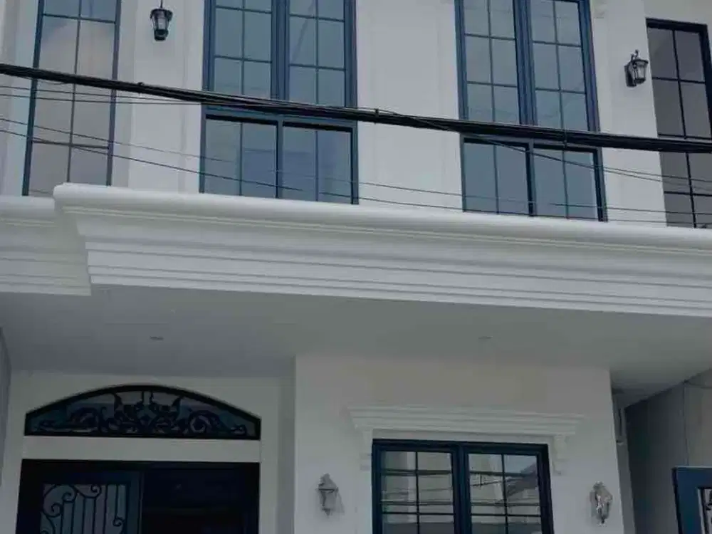 DHARMAHUSADA DEKAT GALAXY MALL. AMERICAN ATTIC HOUSE
