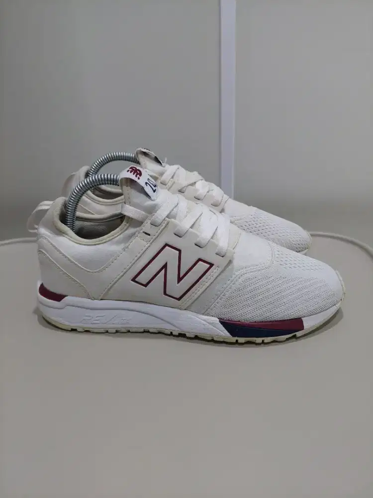 Sepatu Sneakers New Balance MRL 247 - size 38