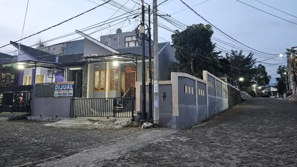 Forsale rumah strategis di Victory land 2