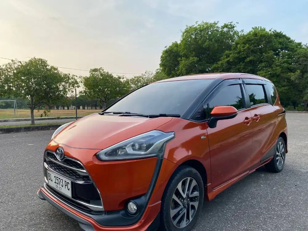 Dijual Toyota Sienta Type 1.5 Q CVT Automatic Tahun 2018