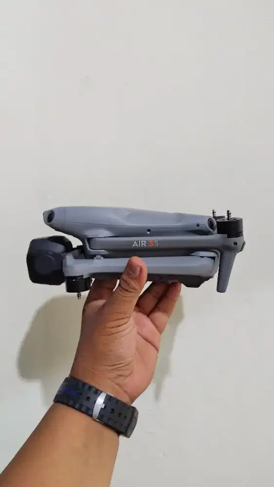 DJI AIR 3S COMBO LIKE NEW