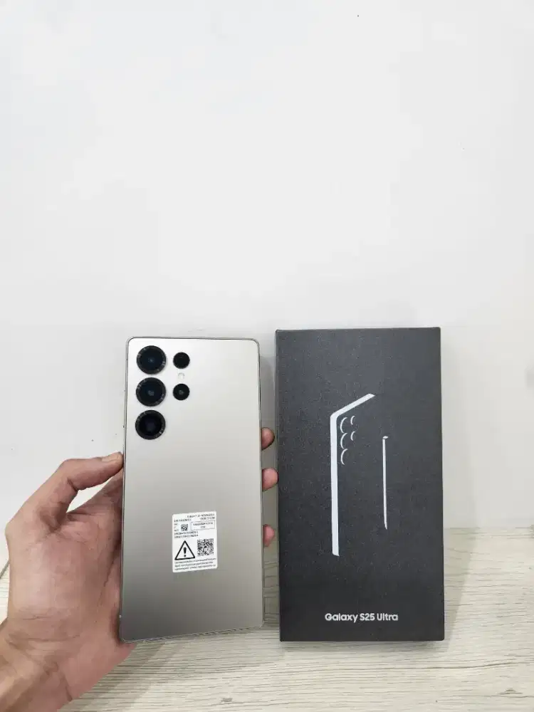 Samsung S25 ultra 5g 12/512gb