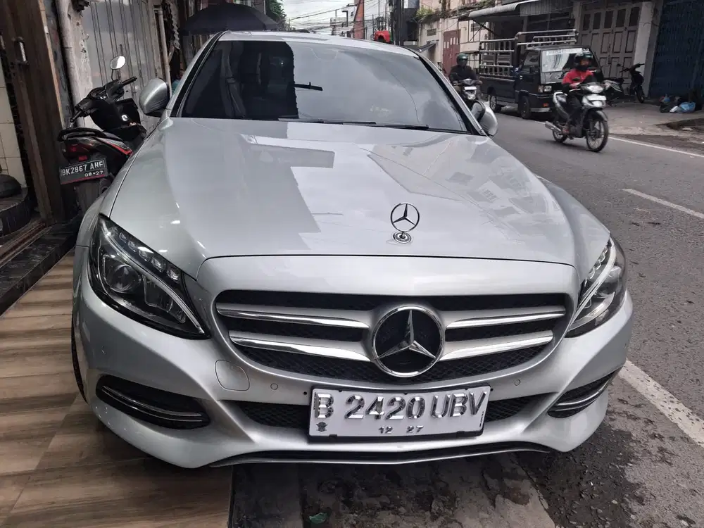 Mercedes-Benz C200 2014 Bensin