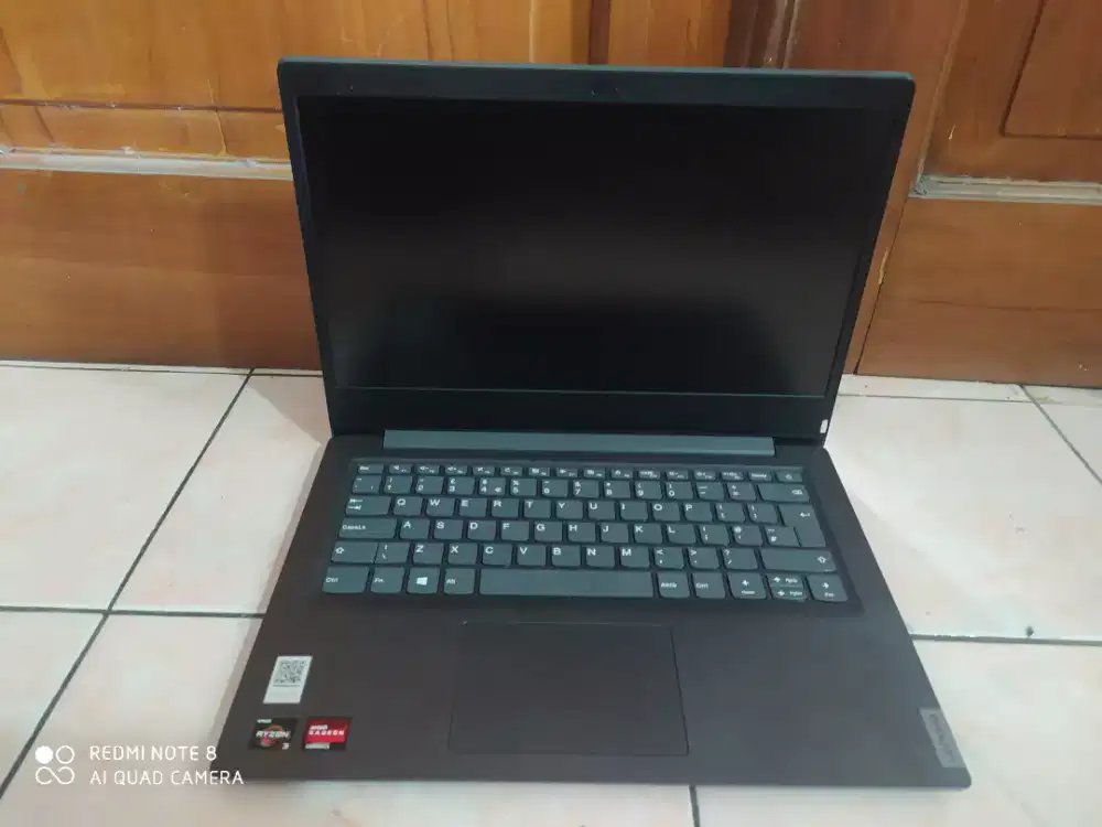 Lenovo IP Slim3/AMD RYZEN 3-3250u/RAM 4gb/SSD 256gb /VGA AMD RADEON