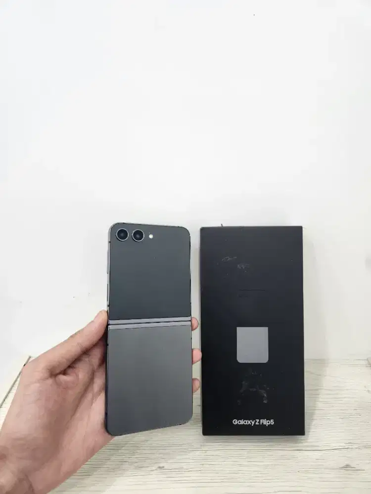 Samsung Z flip 5 5g 8/512gb