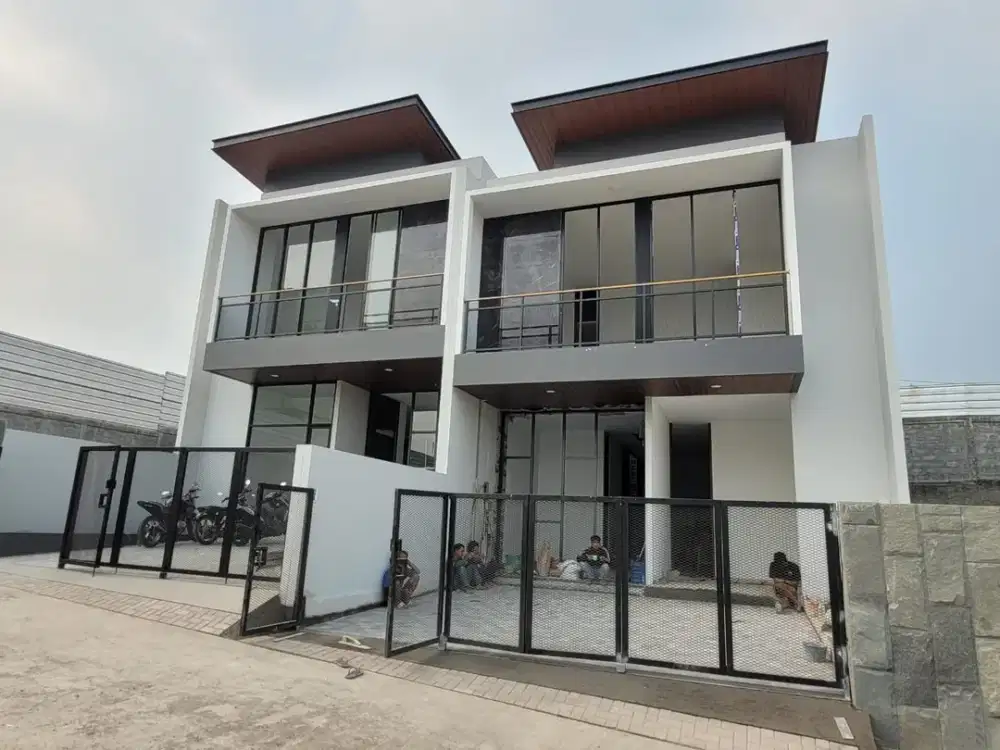Rumah Baru Modern Smartkey di Setraduta Bandung