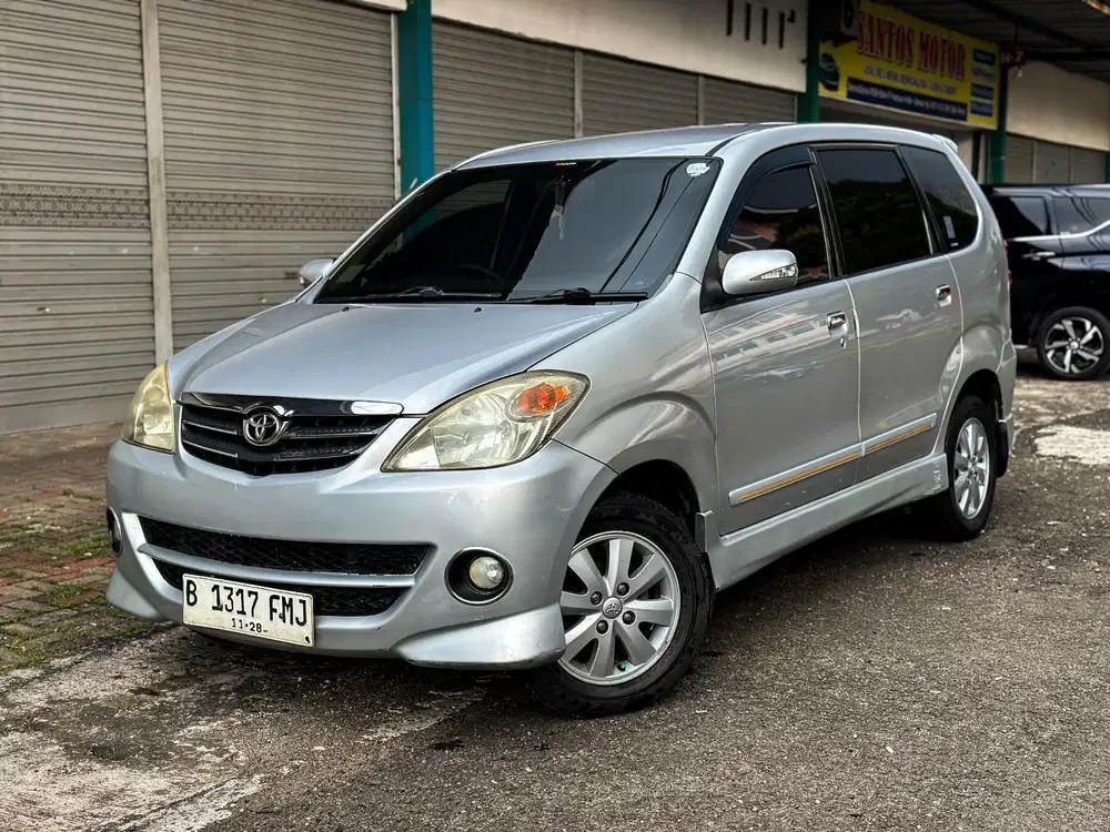 TOYOTA AVANZA S 1.5 MT 2010 SILVER