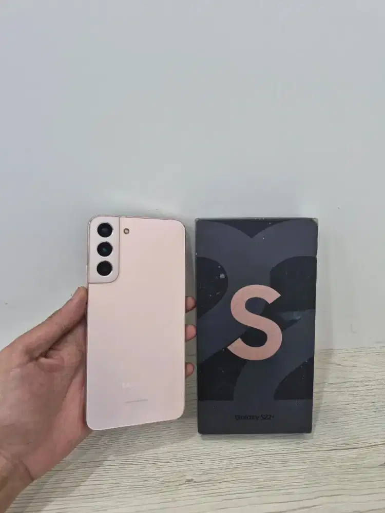 Samsung S22 plus 5g 8/128gb