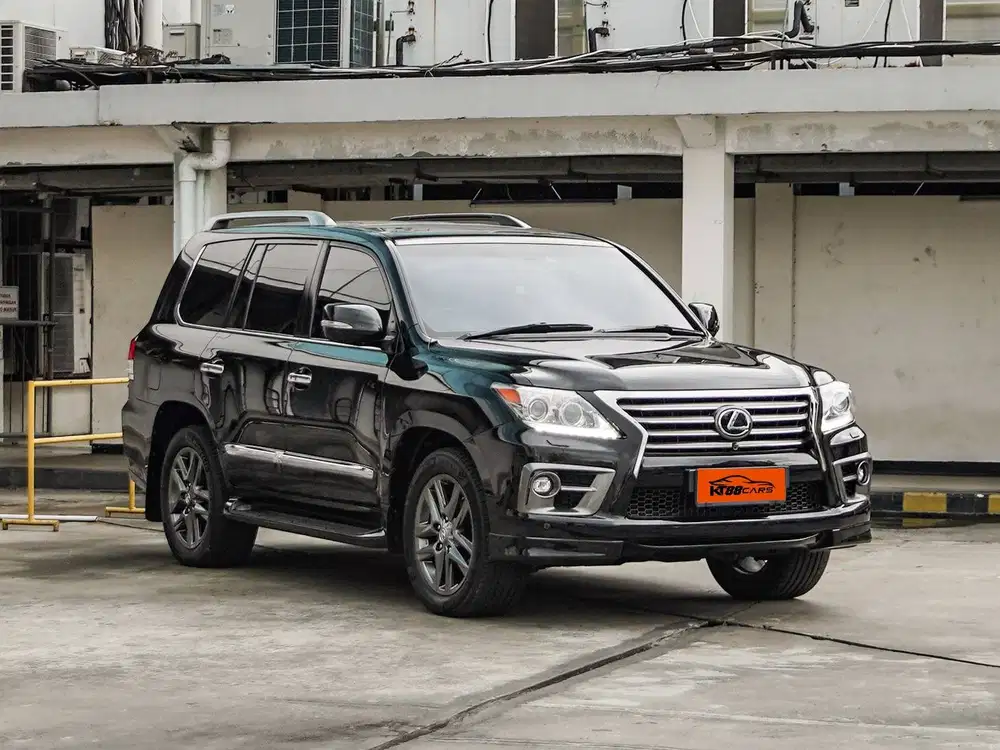 Lexus LX570 F Sport 2014 hitam matic