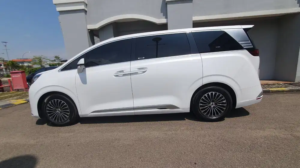 [ LOW KM 9RB ] Denza D9 D 9 Elite FWD 4x2 EV AT 2025/2024