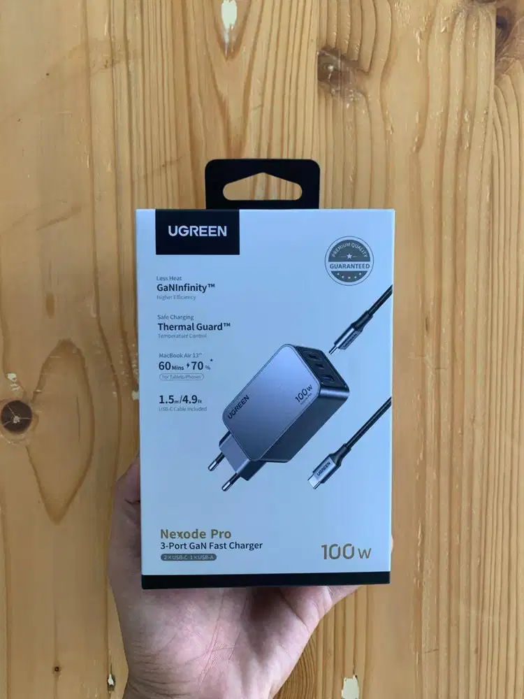 UGREEN Charger Set Nexode Pro 3-Port GaN Fast Charger 100W