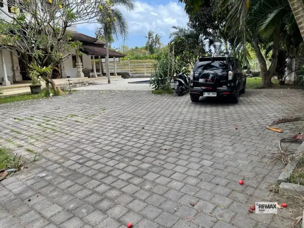 Tanah Cantik 9 Are Bonus Bangunan Dijual, di Cemagi, Badung Area