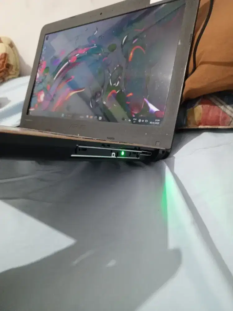 Laptop asus A02531