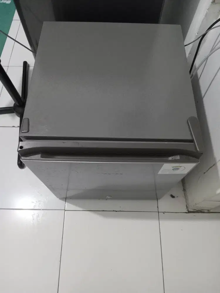 Kulkas hisense mini