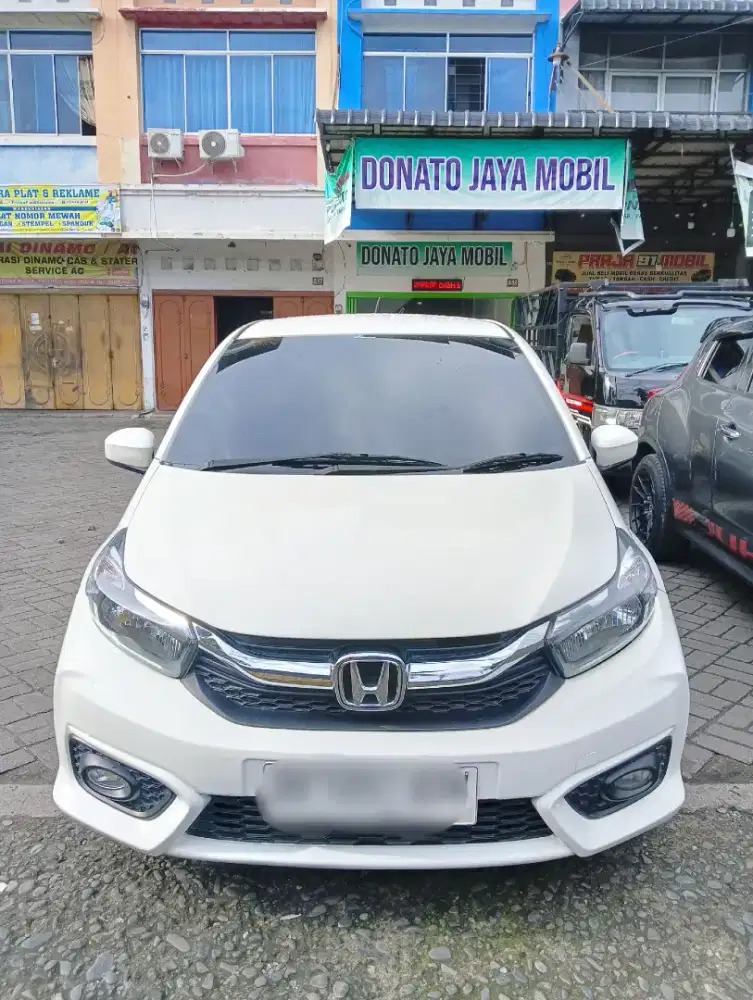 Honda brio satya 1.2 E cvt 2022 putih
