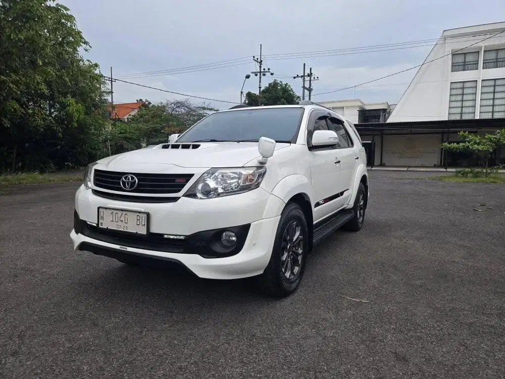 FORTUNER 2.5 VNT TRD MANUAL 2014