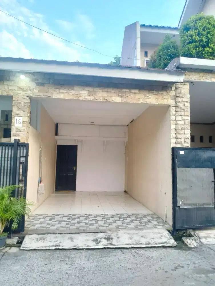 Dikosin kamar MURAH bersih dan nyaman