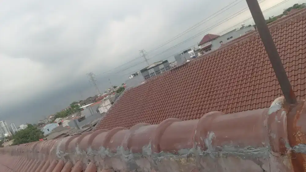 Tukang harian dan tukang cat