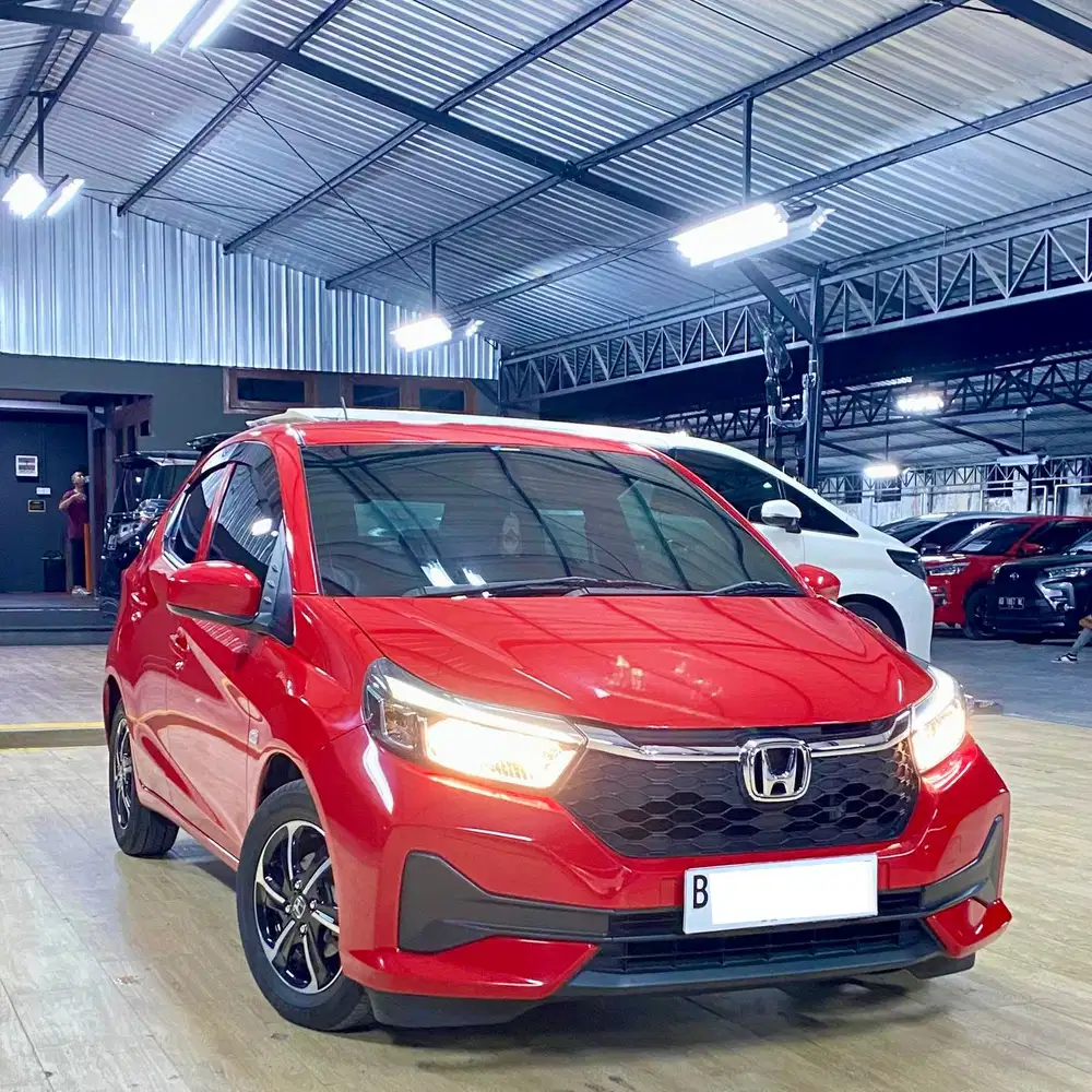 BRIO E 2023 AT KM LOW PAJAK PANJANG SANGAT ISTIMEWA