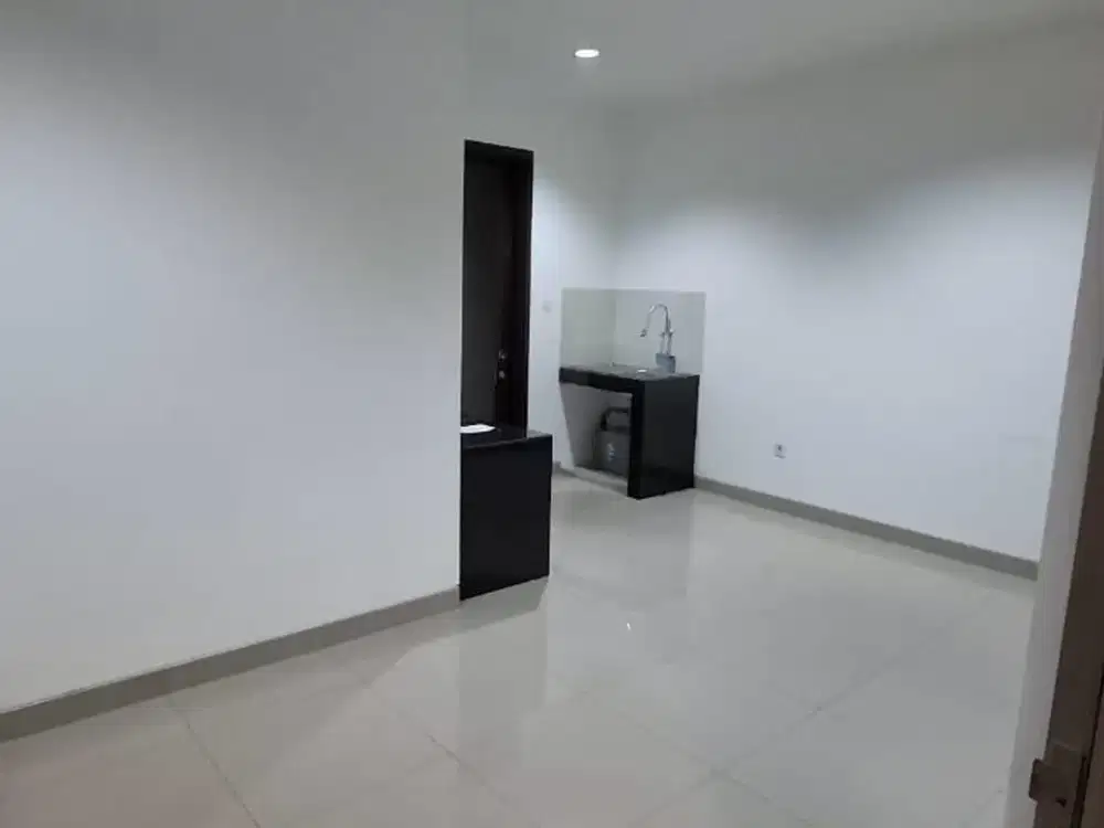 Di Sewakan Rumah PIK 2 2kamar Tidur Uk 6x10 Kosongan