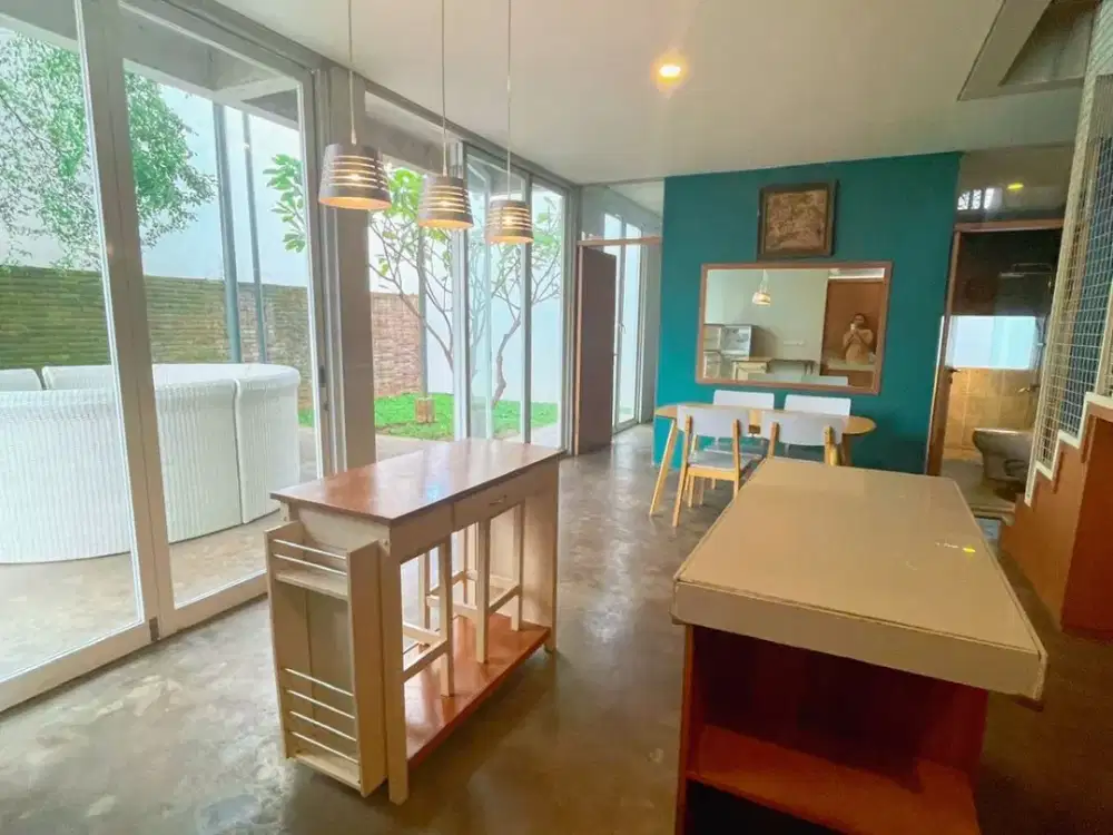 DIJUAL RUMAH DI TAMAN SARIWANGI BANDUNG 2 LANTAI FURNISH STRATEGIS AMAN DAN NYAMAN