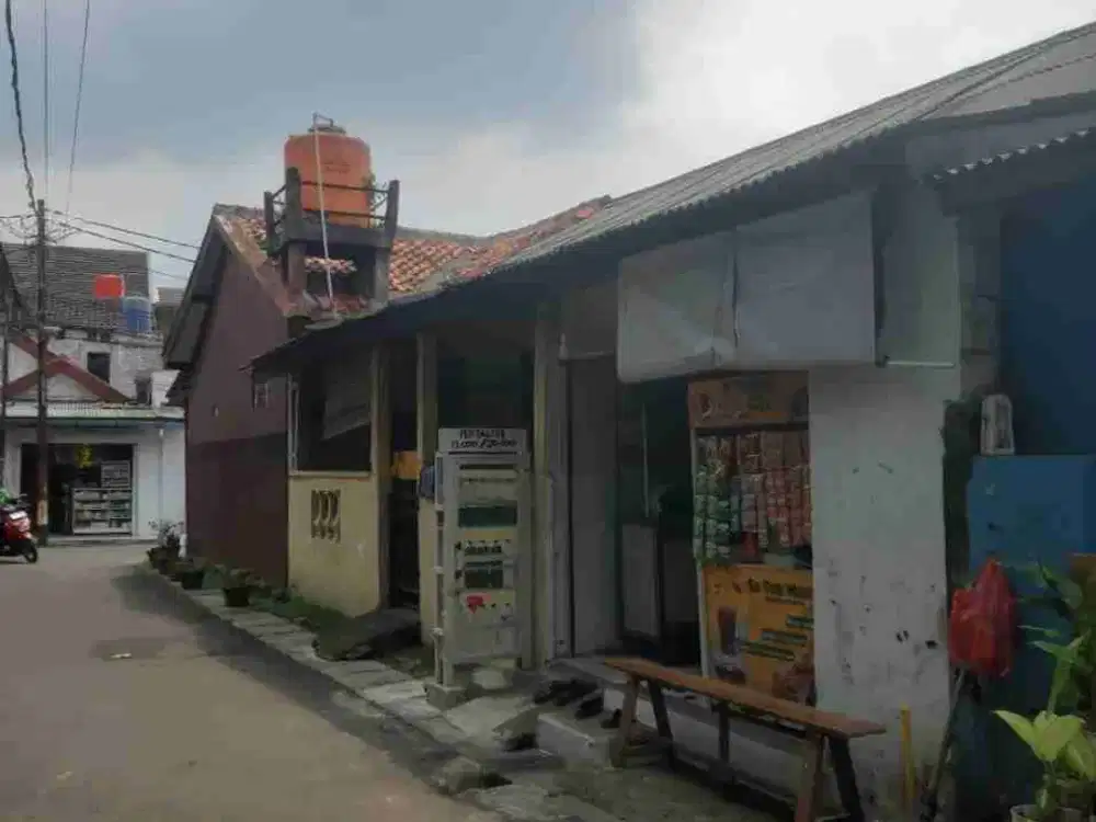 Dijual rumah pinggir jln, Pejaten Timur,Jaksel 110 M2 Rp.1,4 M