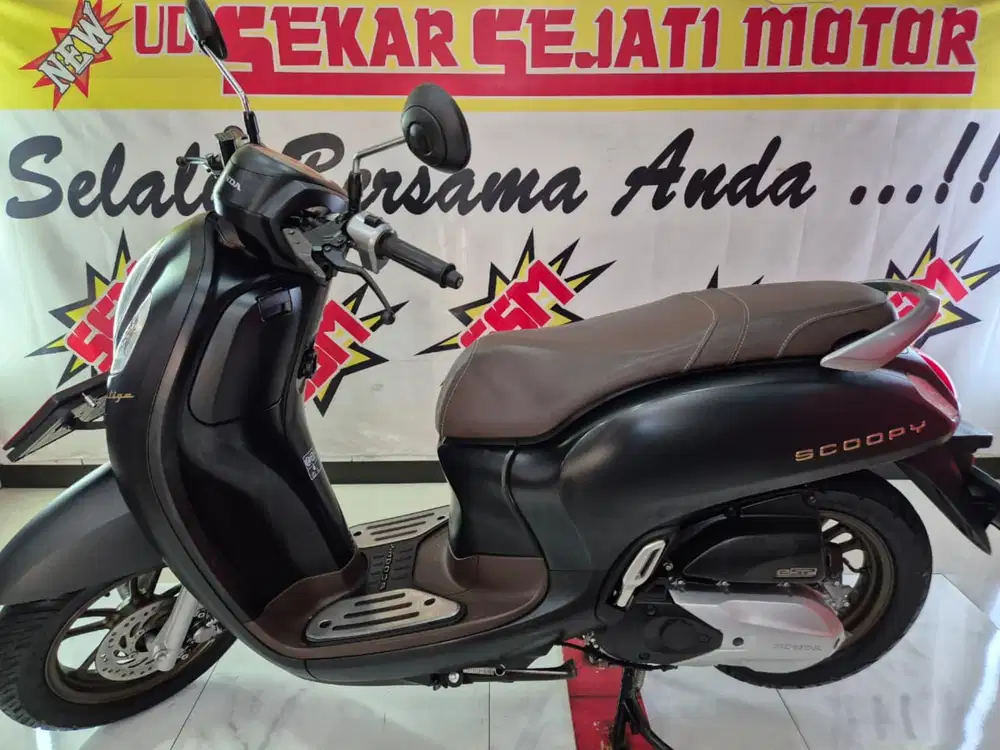 New Scoopy prestige keyless 2024 plat L,