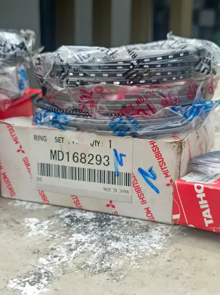 Ring Set Piston Mitsubishi MD168293