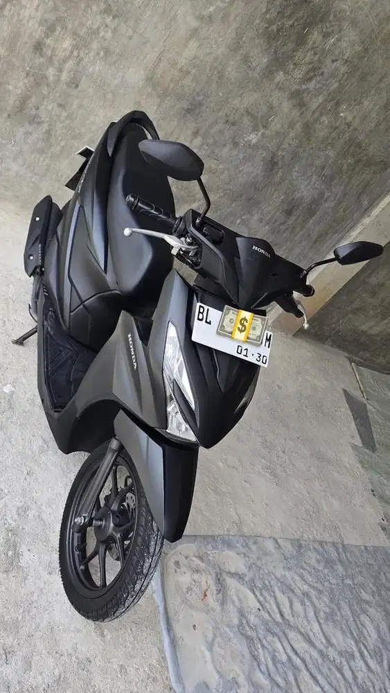Di jual motor beat delux tipe tertinggi 2025