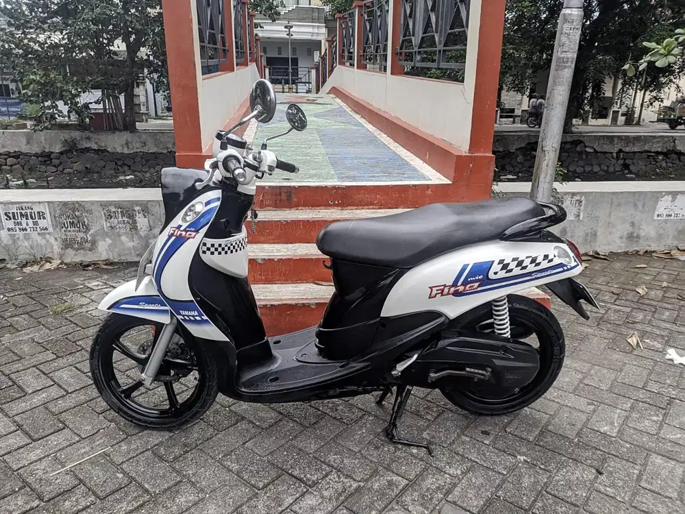 Mio Fino 2013 Putih Karbu
